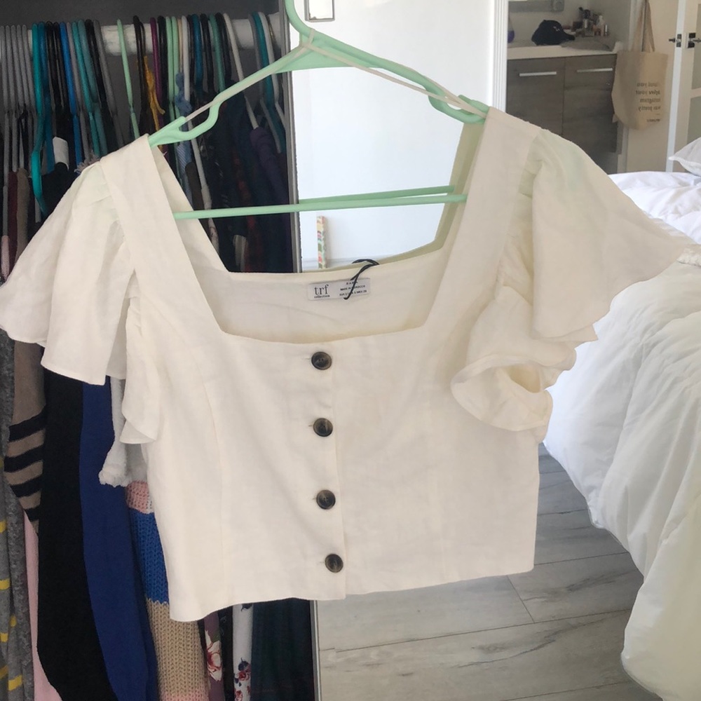 Flowy crop top